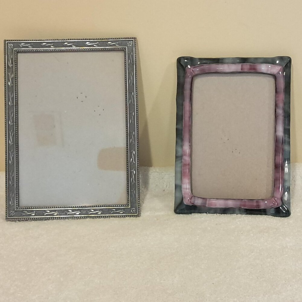 2 Small Decorative Picture Frames